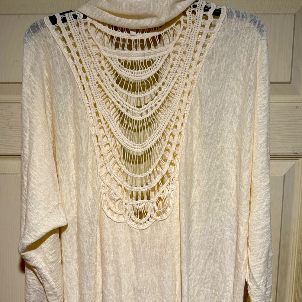 Plus size pull over top, good condition